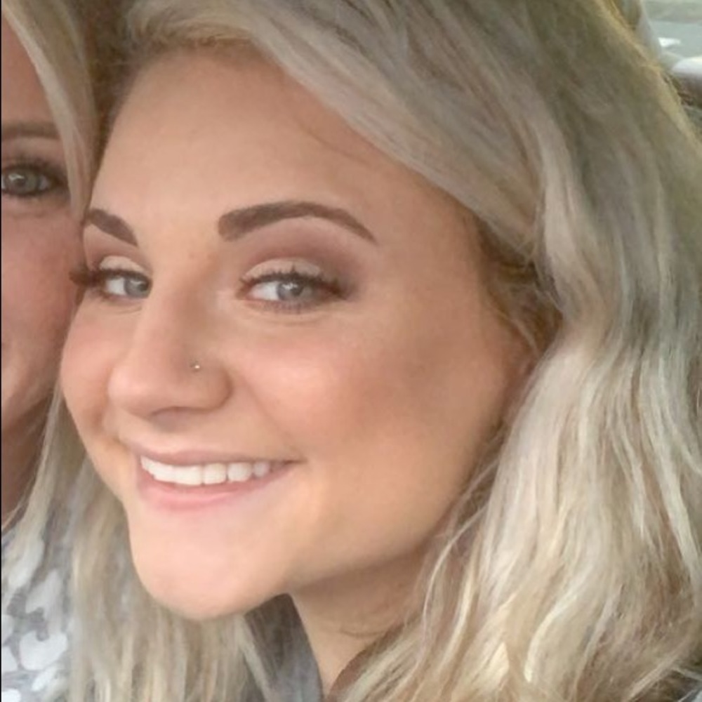 Meet your Posher, Tori
